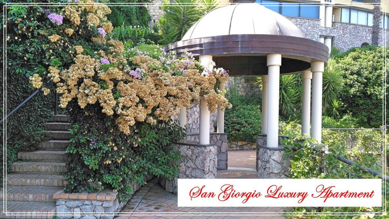 San Giorgio Luxury Apartment Taormina-Panoramic Pool & Parking Space Exteriör bild