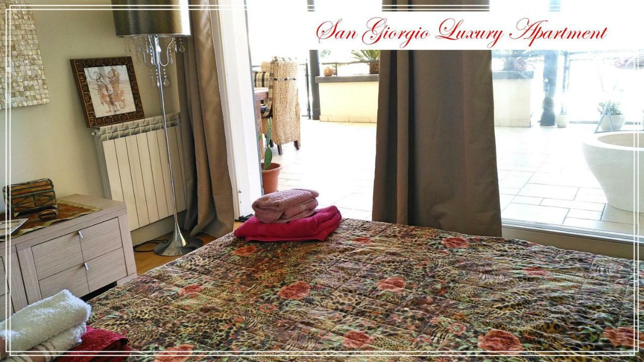 San Giorgio Luxury Apartment Taormina-Panoramic Pool & Parking Space Exteriör bild