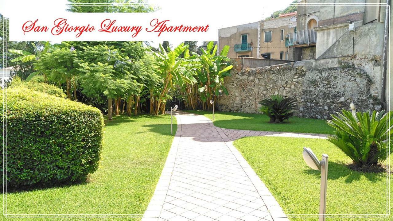 San Giorgio Luxury Apartment Taormina-Panoramic Pool & Parking Space Exteriör bild