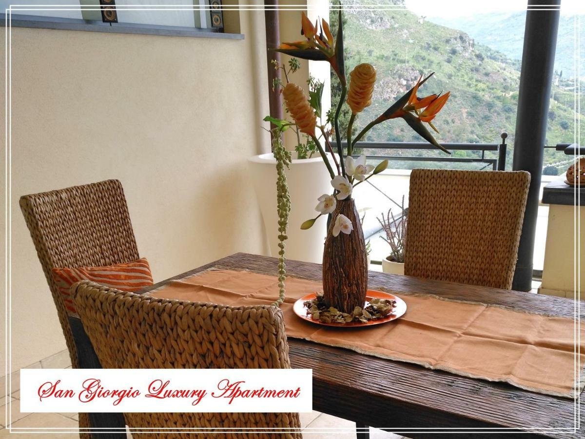 San Giorgio Luxury Apartment Taormina-Panoramic Pool & Parking Space Exteriör bild